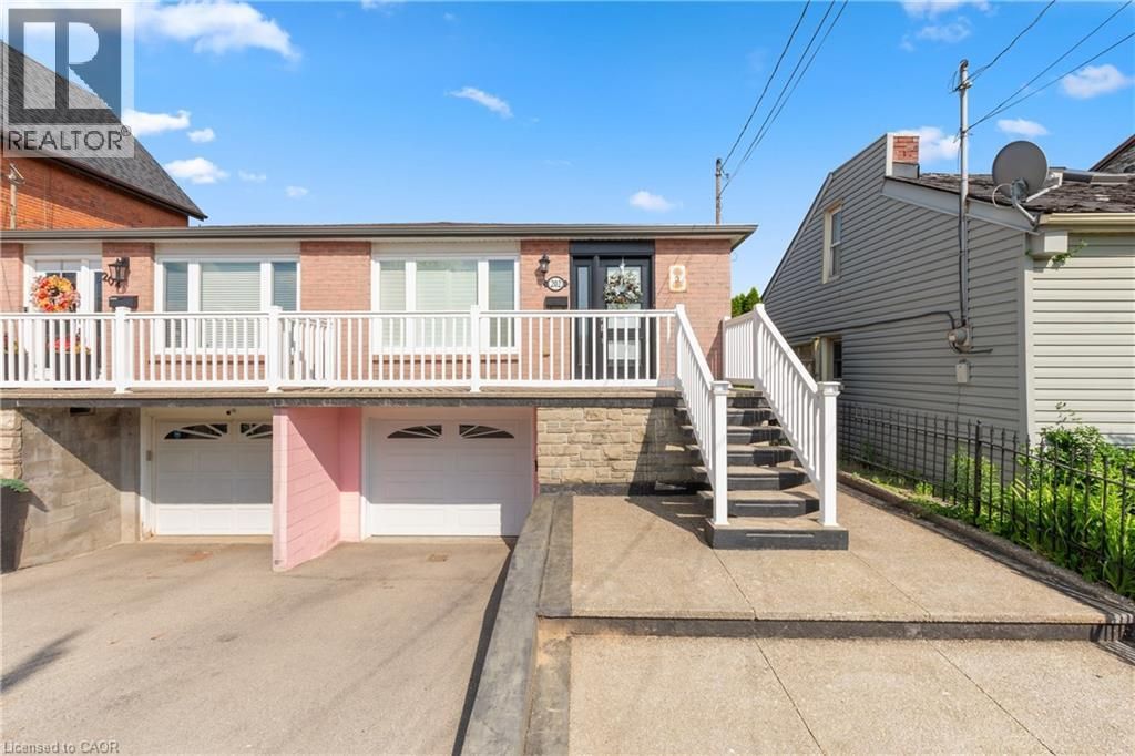 202 Ray Street N, Hamilton