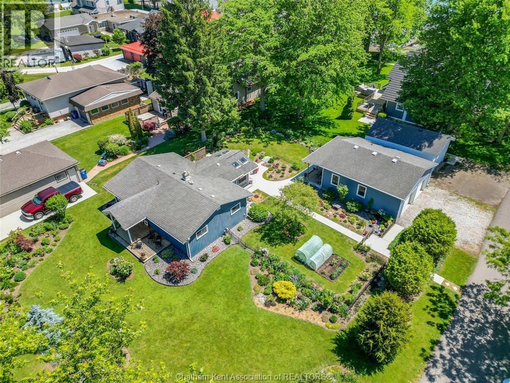 601 Towanda Boulevard, Erie Beach