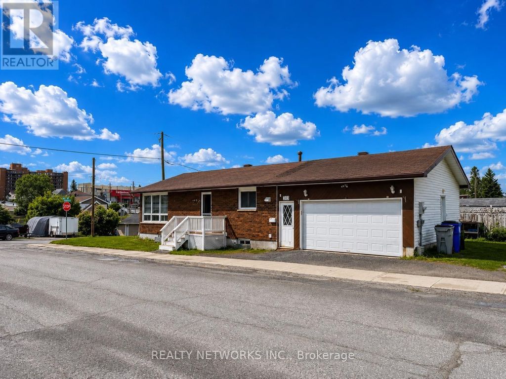 303 Poplar Avenue, Timmins (tm - Tnw - Algonquin To Jubilee)