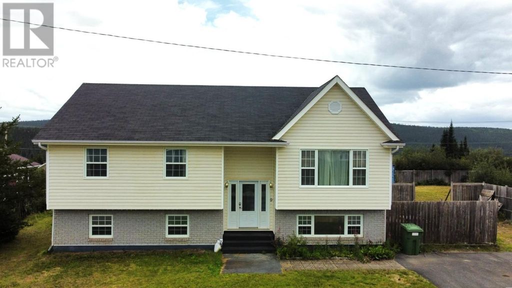 9 Winter Avenue, Wabush