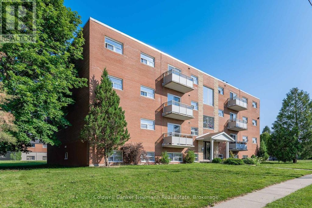 10 Glenbrook Drive, Guelph (victoria North)