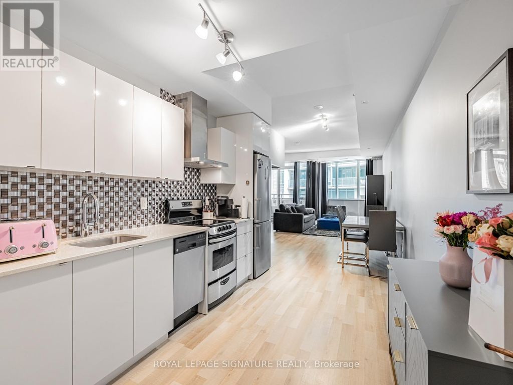 202 - 51 East Liberty Street, Toronto (niagara)