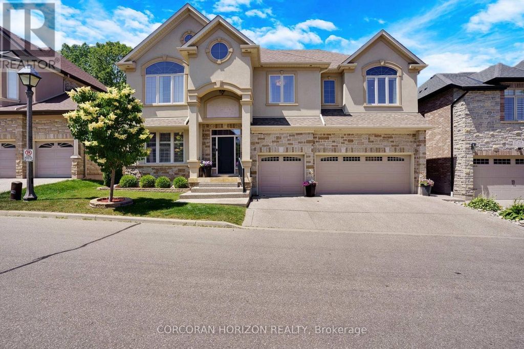 8 - 258 Edgewater Crescent, Kitchener