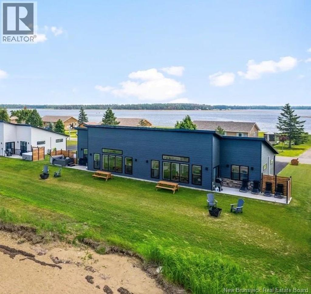 89-91 York, Richibucto