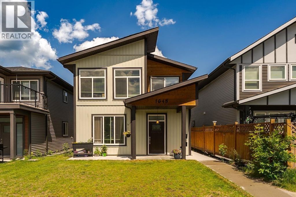 1648 9th Avenue, Prince George