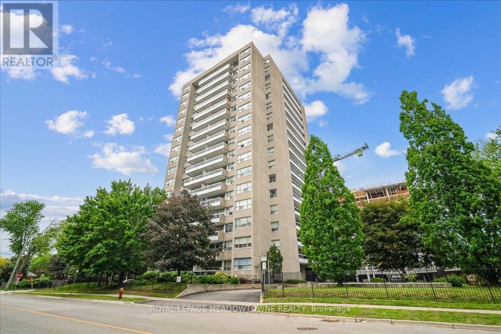 1601 - 2263 Marine Drive, Oakville (br Bronte)