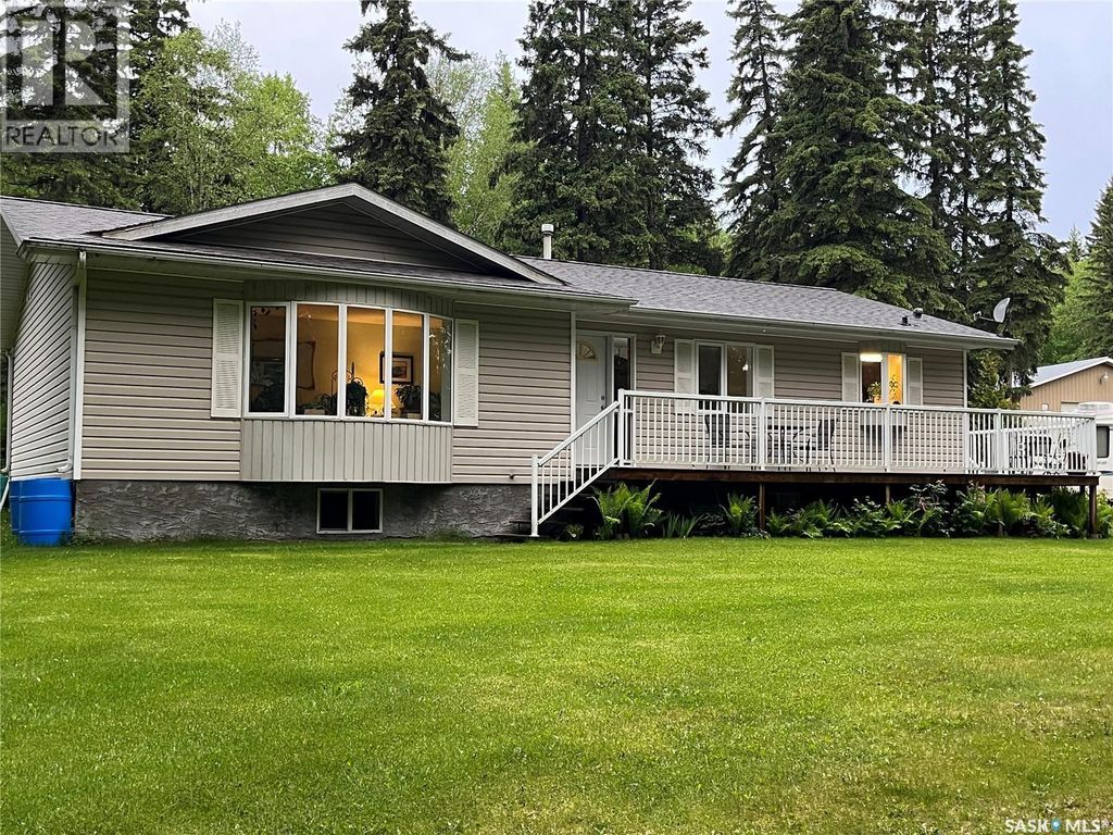 5 Buckingham Trail, Big River Rm No. 555