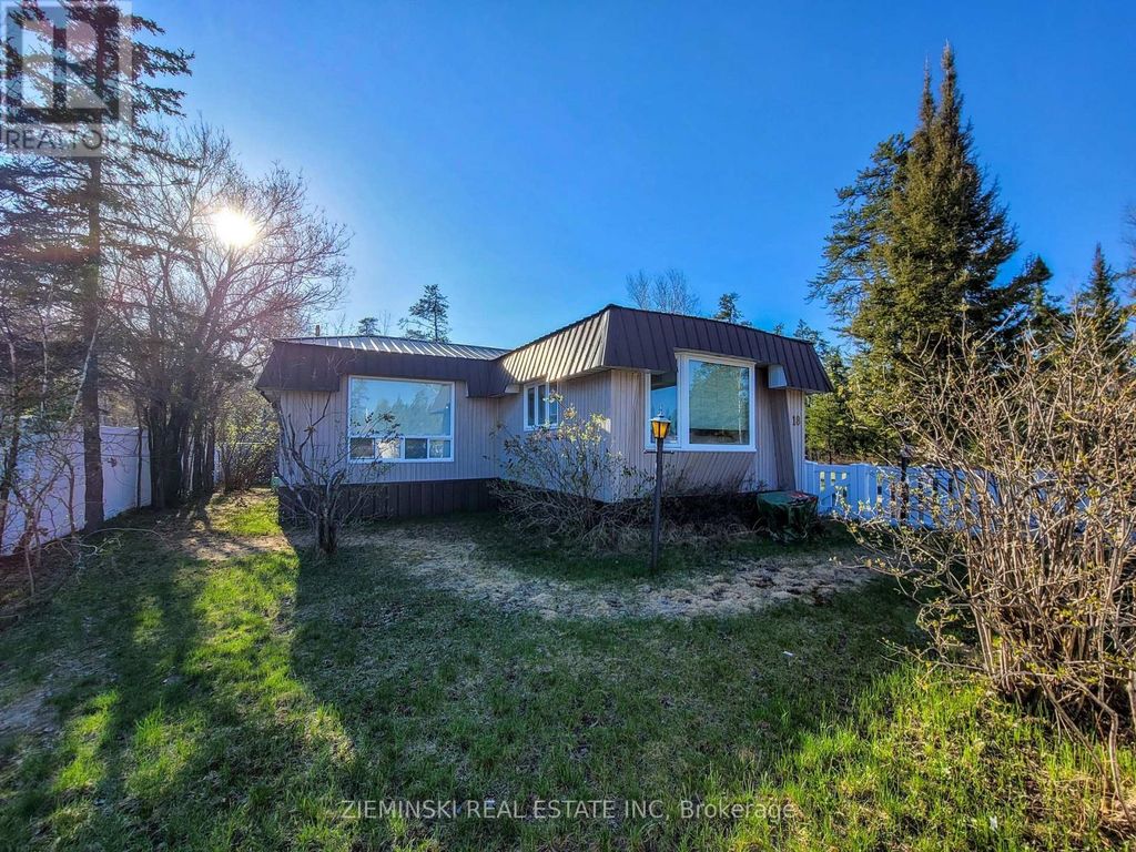 18-8885 Hwy 11 Highway, Iroquois Falls