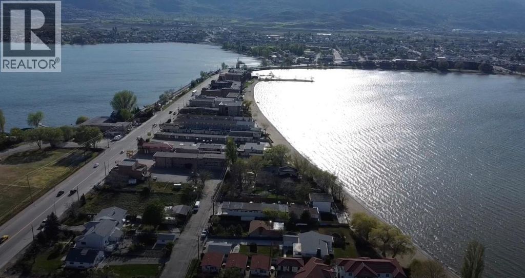 6910 Ponderosa Drive, Osoyoos