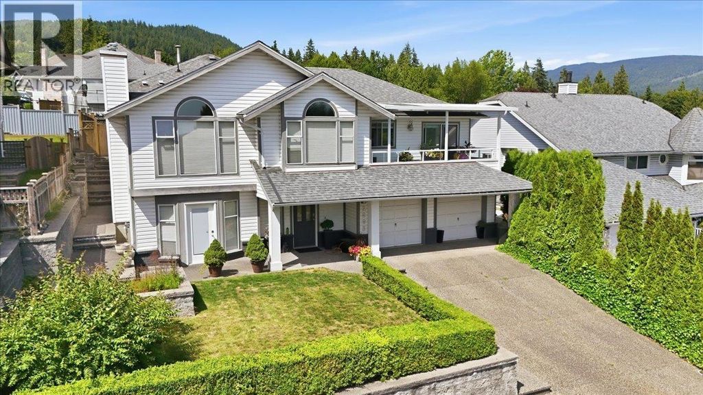 2893 Delahaye Drive, Coquitlam