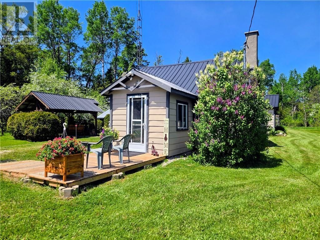622 Campbell Rd, Evansville