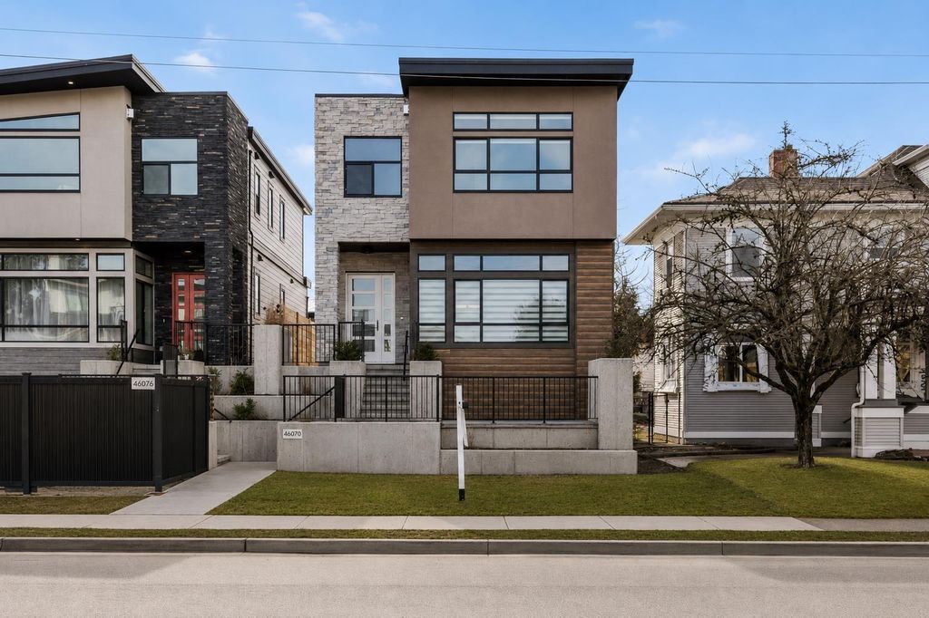 46070 First Avenue|chilliwack Downtown, Chilliwack