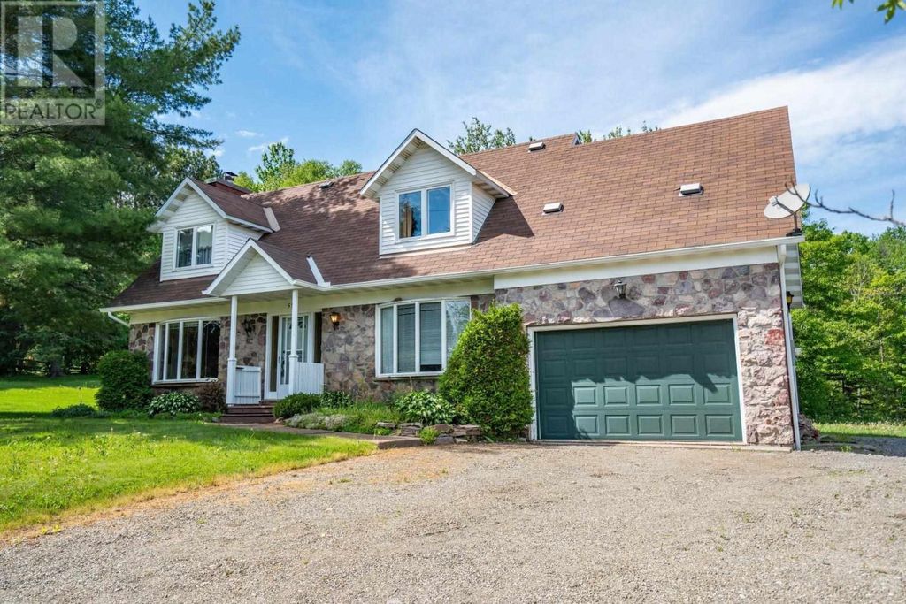 552 Old Garden River Rd, Sault Ste. Marie