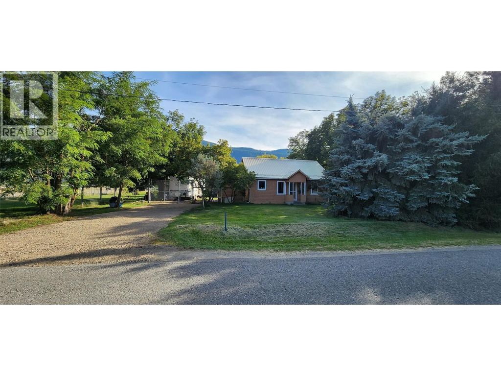 780 Cameron Avenue, Grand Forks