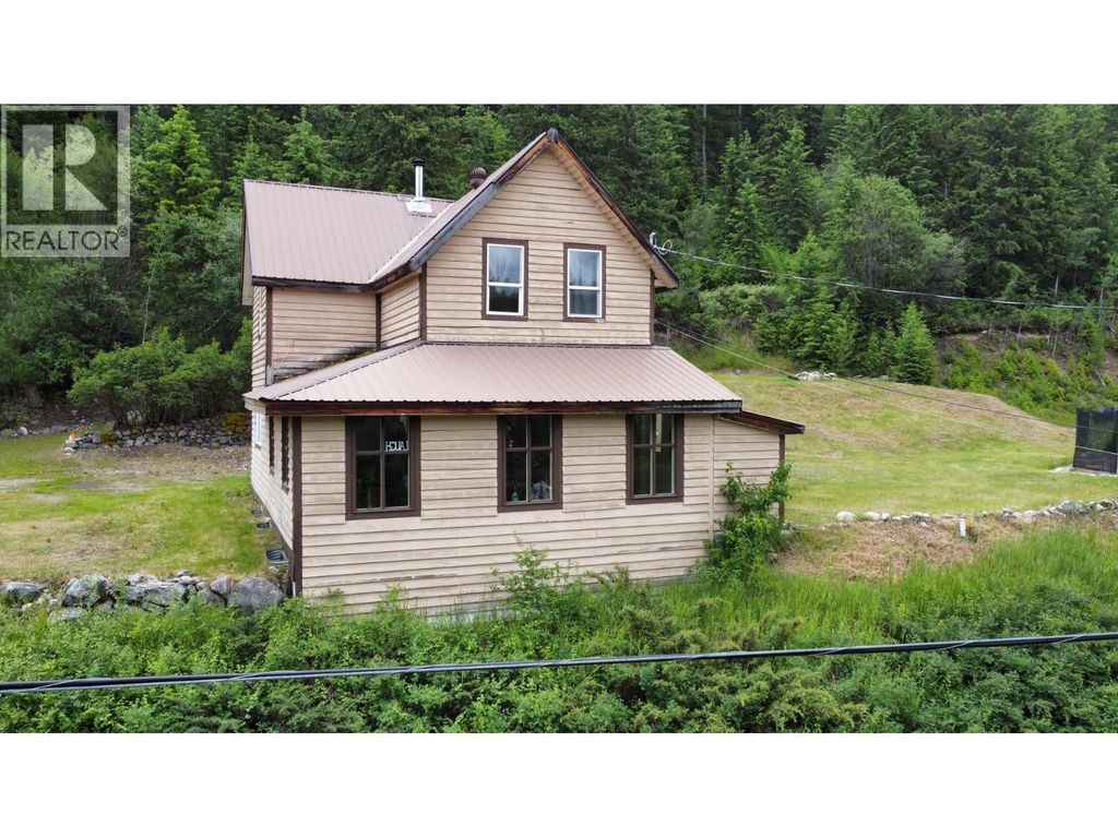 456 Long Lake Avenue, Greenwood