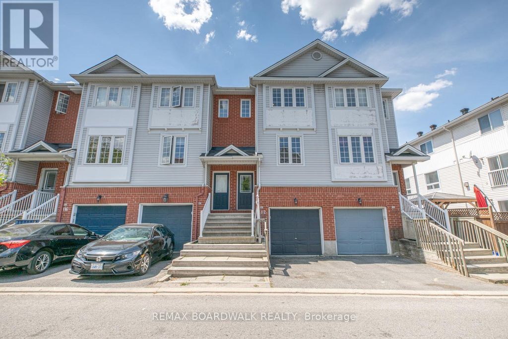 112 Wharhol Private, Ottawa