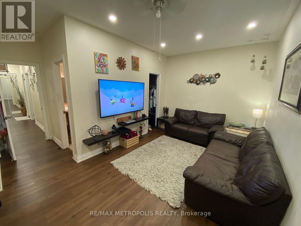 205 - 2352 Middlefield Road, Markham (middlefield)