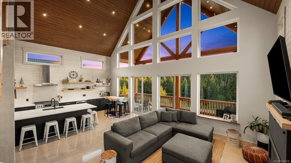 455 Arrowsmith Ridge, Courtenay