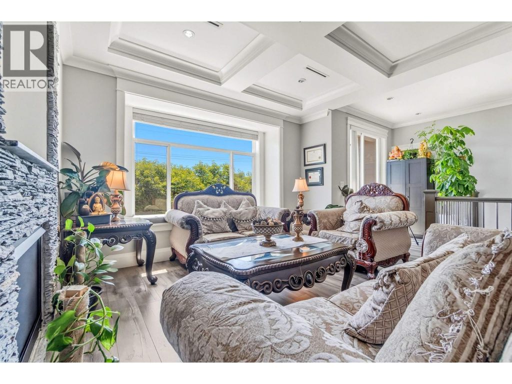 331 E Eighth Avenue, New Westminster