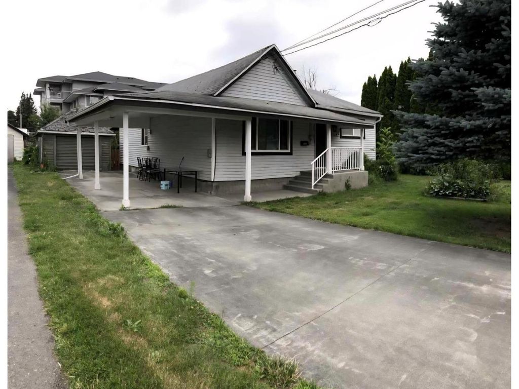 46249 Second Avenue|chilliwack Proper East, Chilliwack