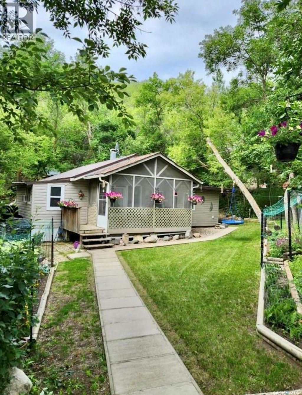 825 Tatanka Drive, South Lake