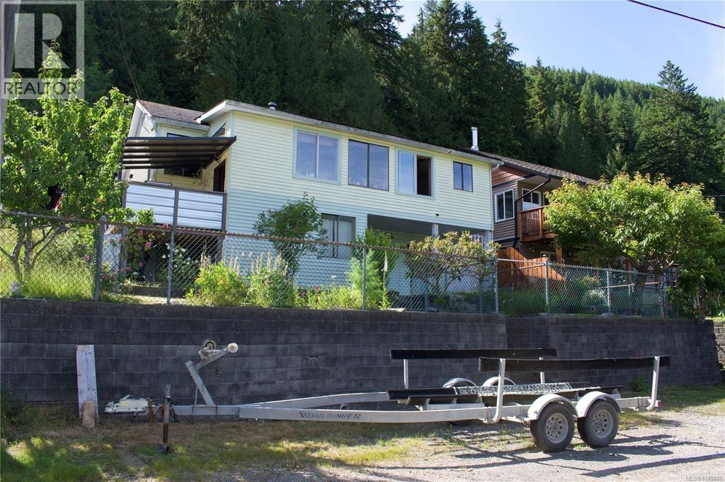 534 Cardiac Climb Rd, Tahsis