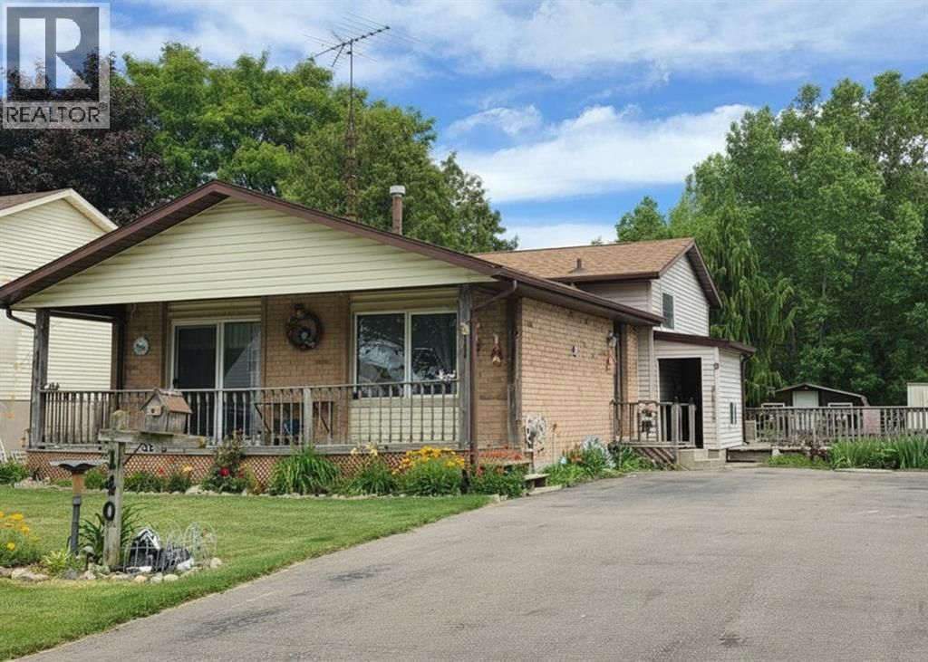 140 Main Street, St Clair