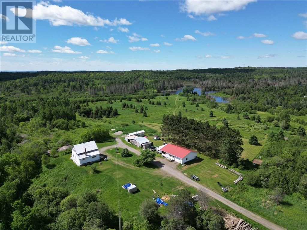 565 Chicago Mine Road, Worthington