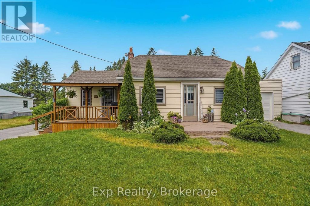 34 South Park Street, Quinte West (frankford Ward)