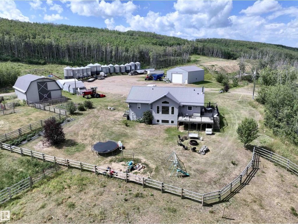 57506 Rr 81, Rural St. Paul County