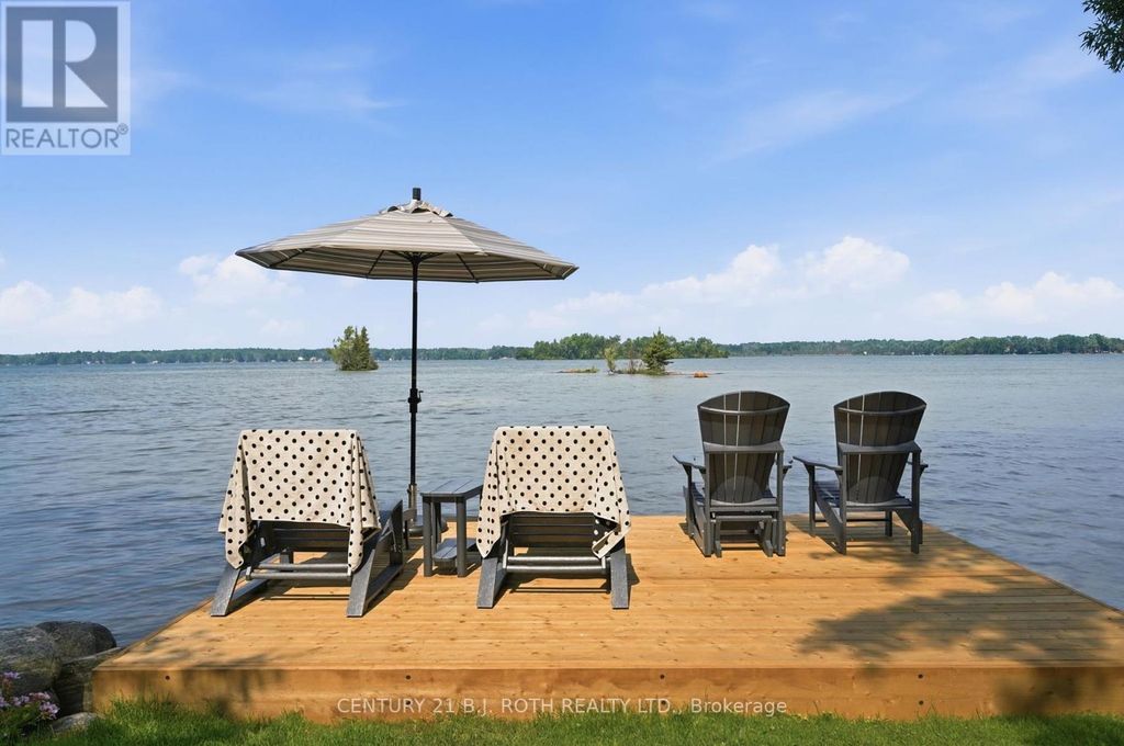 7426 Island View Street, Ramara
