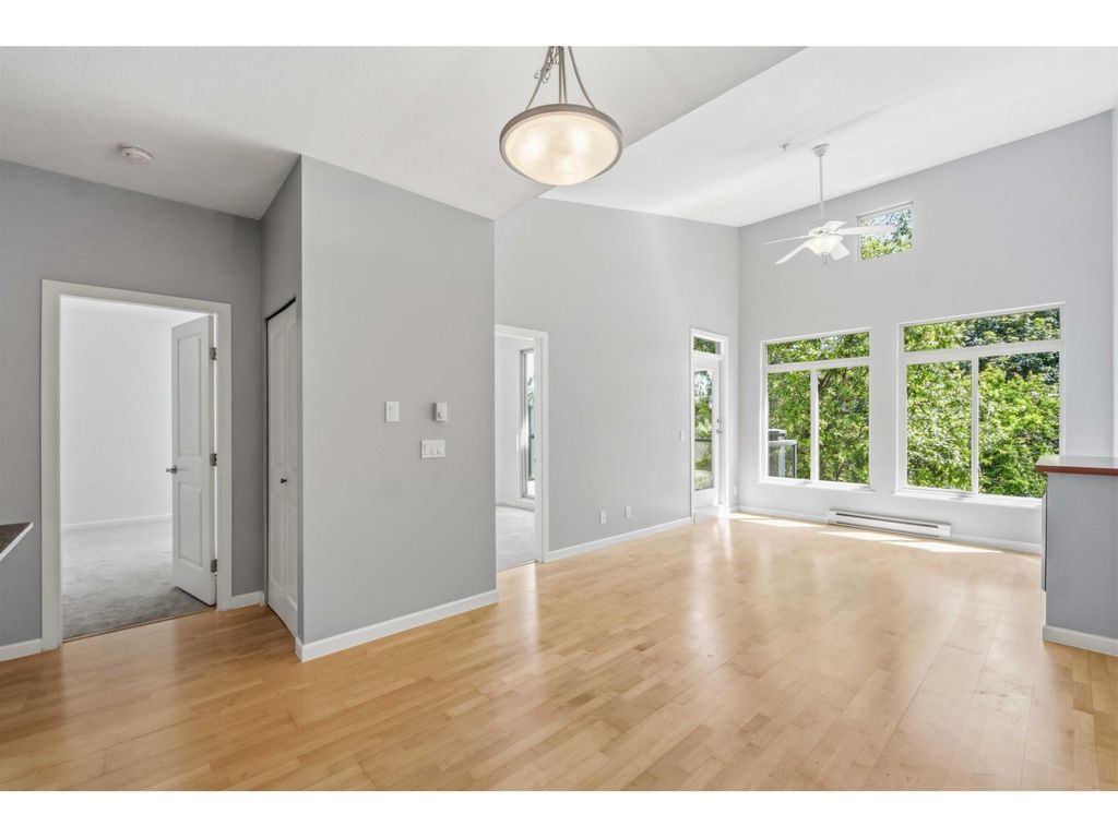 421 15385 101a Avenue, Surrey