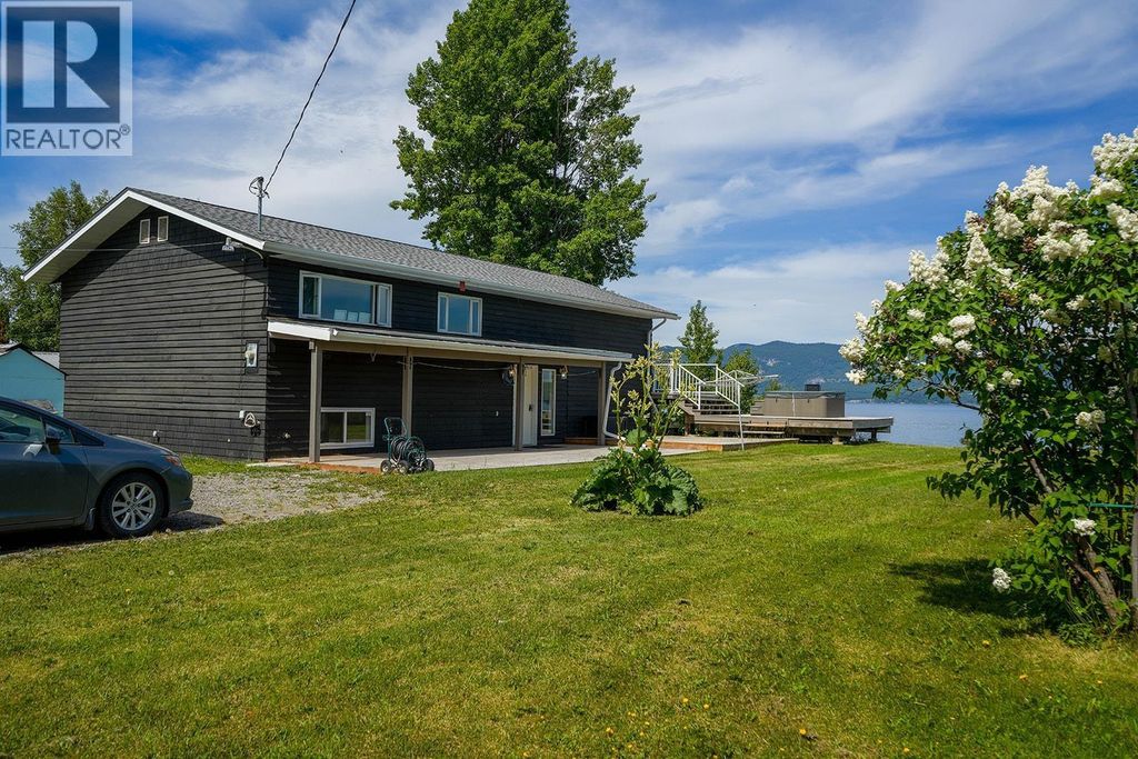 7658 Water Subdivision Loop, Vanderhoof
