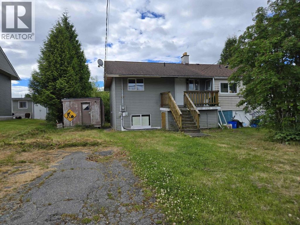 1653 Gyrfalcon Avenue, Kitimat