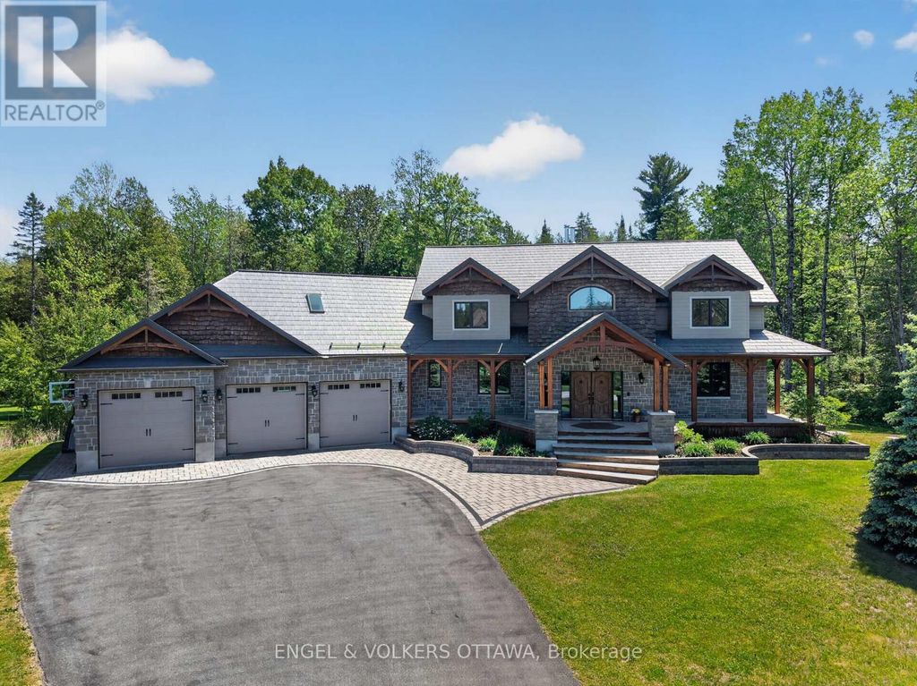 328 Silent Wood Grove, Ottawa