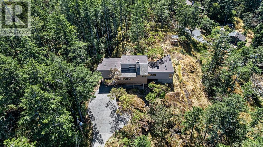 260 Moss Hill Pl, Metchosin