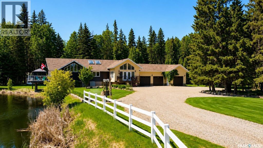 Chitiek Lake Acreage, Chitek Lake