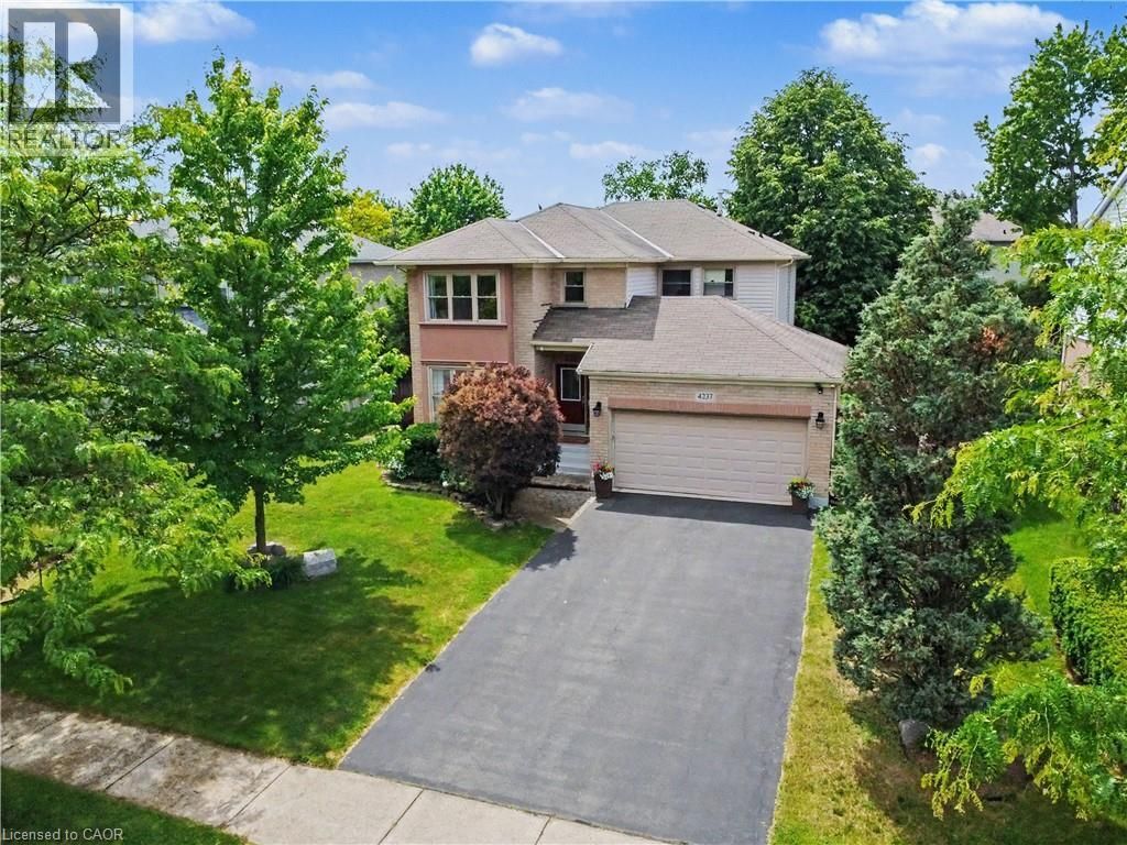 4237 Millcroft Park Drive, Burlington