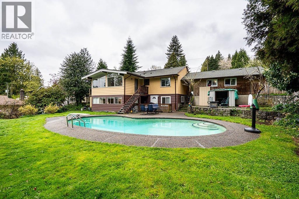 1440 Mountain Highway, North Vancouver