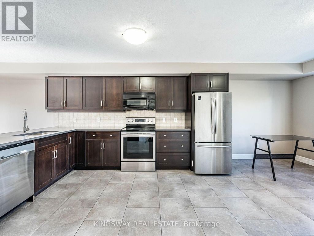 15 - 275 Old Huron Road E, Kitchener