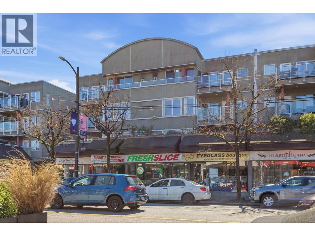 211 3250 W Broadway, Vancouver