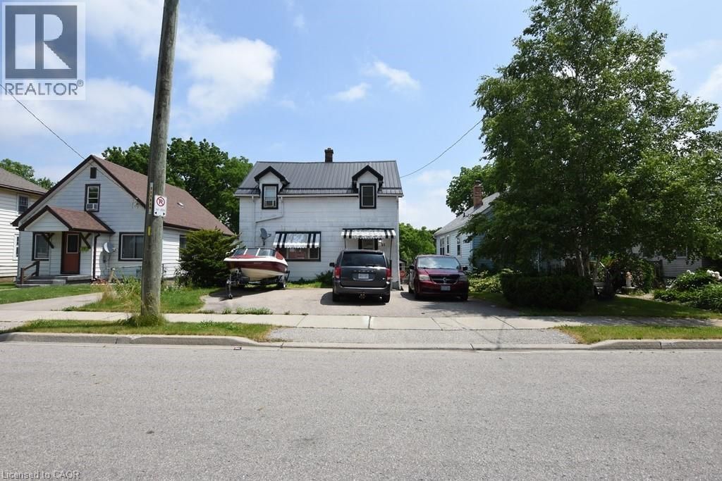 21 Nelson Street, Simcoe