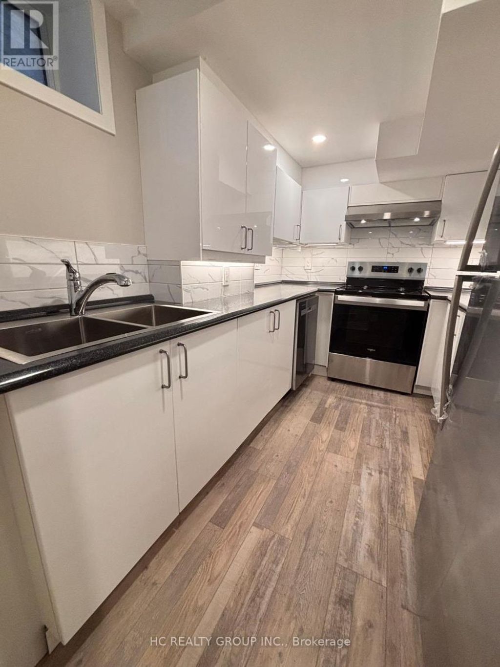 Basement - 4 Finley Way, Markham (cedarwood)