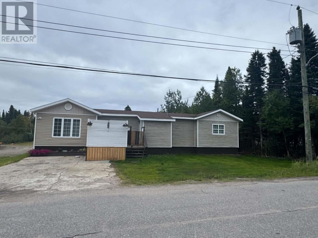 24 Paddon Road, North West River