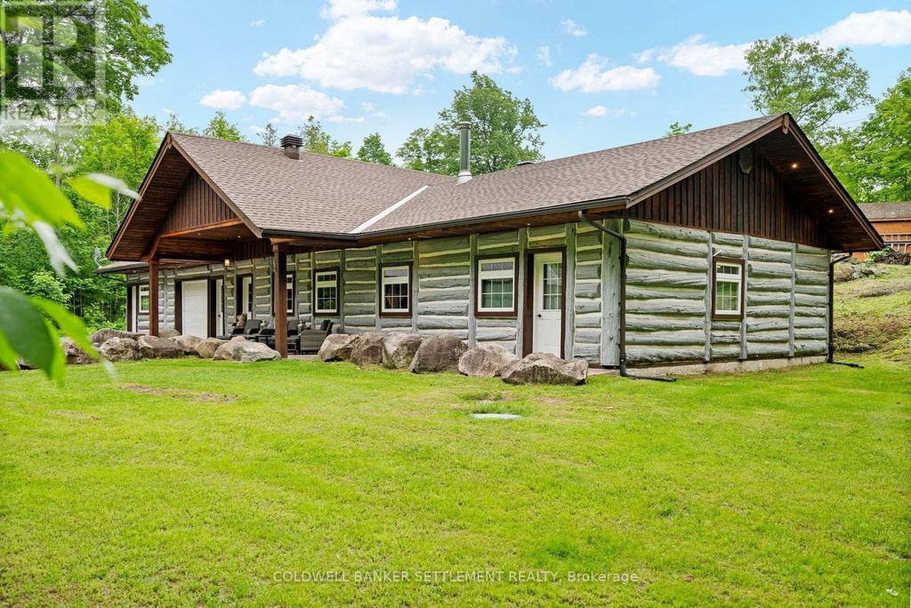 5460 Mcdonalds Corners Road, Lanark Highlands