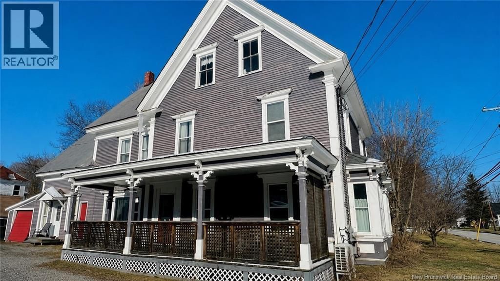 132 Broadway Street, Woodstock