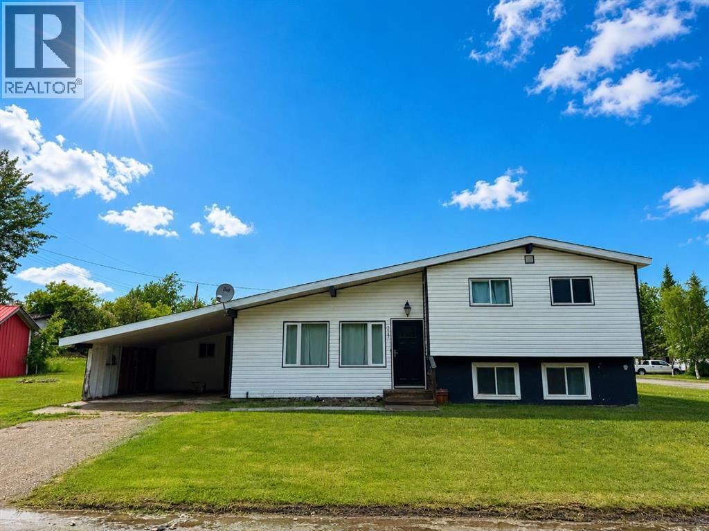 219 8 Street, Hines Creek