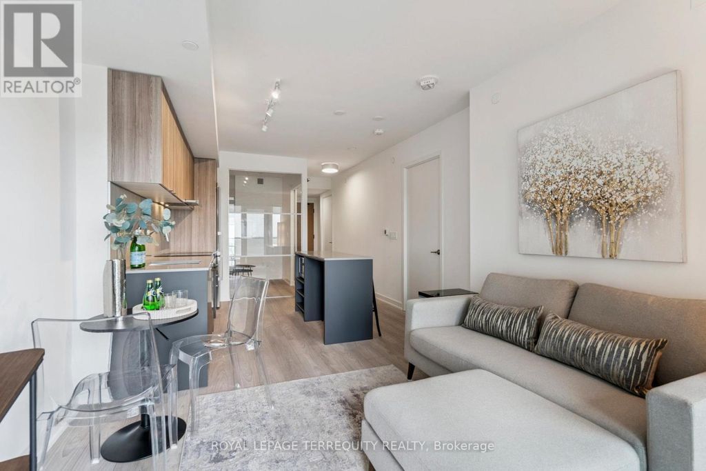 809 - 8 Tippett Road, Toronto (clanton Park)