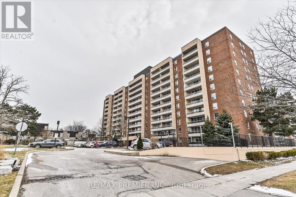 604 - 25 Four Winds Drive, Toronto (york University Heights)