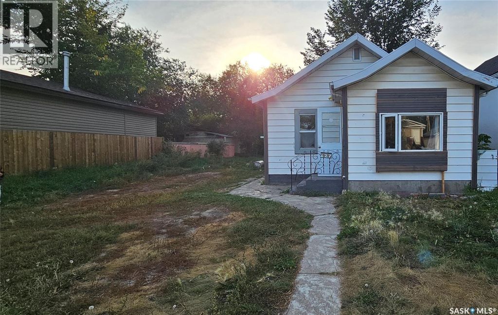 127 M Avenue S, Saskatoon